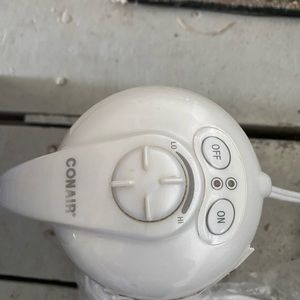 Shaving cream warmer